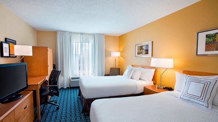 Fairfield Inn & Suites Merrillville Room