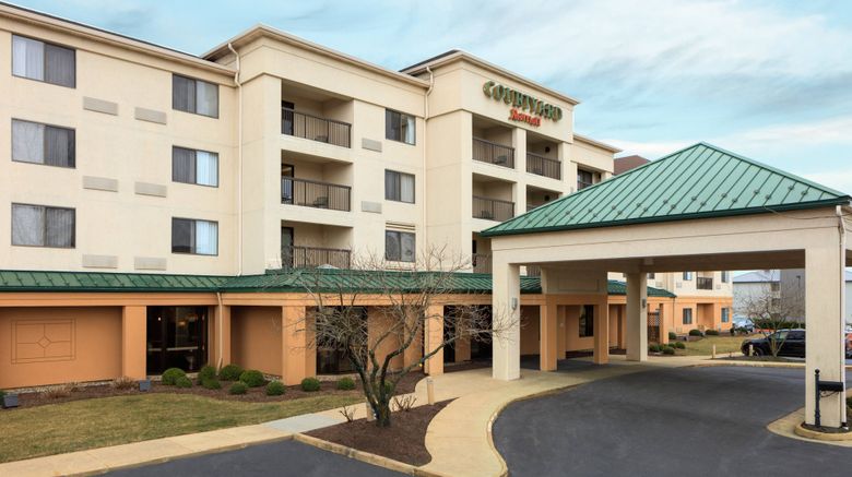 Courtyard Harrisonburg Marriott Exterior. Images powered by <a href="https://www.leonardoworldwide.com" target="_blank" rel="noopener">Leonardo</a>.