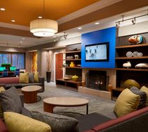 Courtyard by Marriott Toronto Downtown Lobby