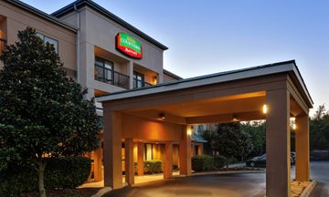 Courtyard Knoxville Cedar Bluff