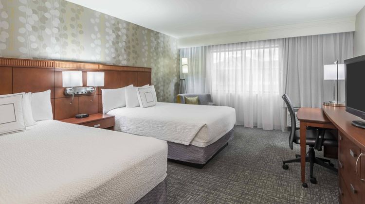 Courtyard Knoxville Cedar Bluff Room