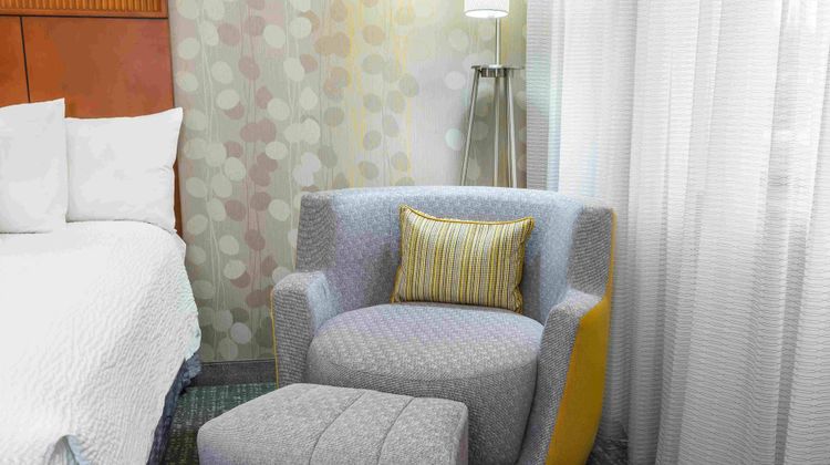 Courtyard Knoxville Cedar Bluff Room