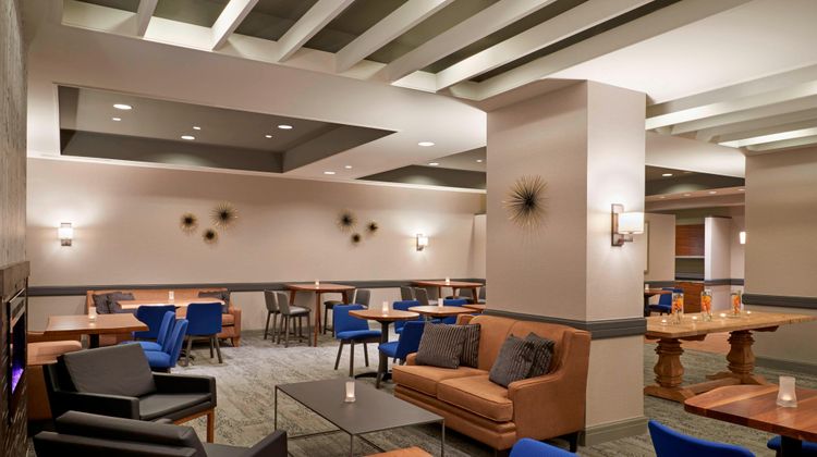 Courtyard by Marriott Toronto Downtown Restaurant