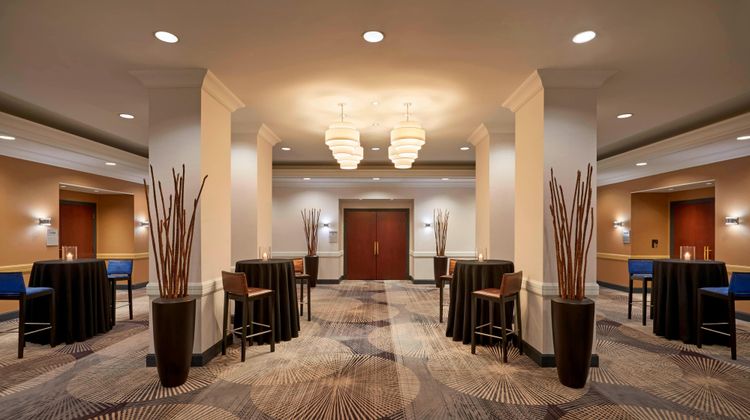 Courtyard by Marriott Toronto Downtown Meeting