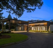 Courtyard by Marriott Portland Beaverton Exterior