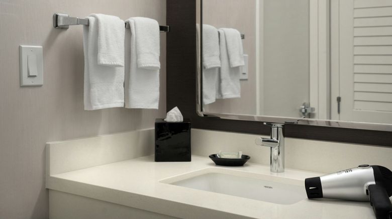 <b>Courtyard by Marriott Portland Beaverton Room</b>. Images powered by <a href="https://www.leonardoworldwide.com/" title="Leonardo Worldwide" target="_blank">Leonardo</a>.