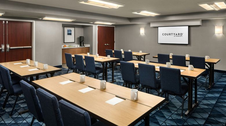 <b>Courtyard by Marriott Portland Beaverton Meeting</b>. Images powered by <a href="https://www.leonardoworldwide.com/" title="Leonardo Worldwide" target="_blank">Leonardo</a>.