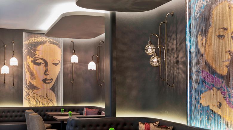 <b>Renaissance Wien Hotel Lobby</b>. Images powered by <a href="https://www.leonardoworldwide.com/" title="Leonardo Worldwide" target="_blank">Leonardo</a>.