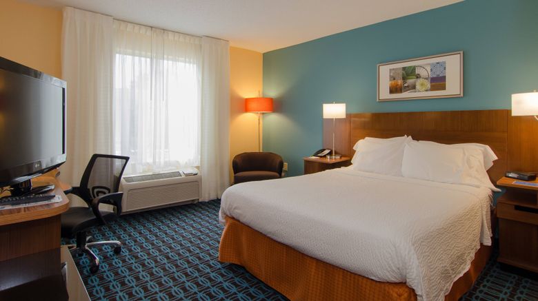 <b>Fairfield Inn Hartsville Room</b>. Images powered by <a href="https://www.leonardoworldwide.com/" title="Leonardo Worldwide" target="_blank">Leonardo</a>.