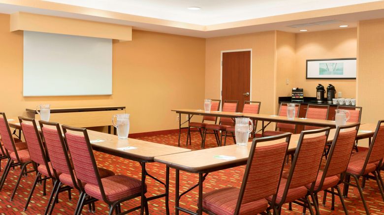 <b>Courtyard Peoria Meeting</b>. Images powered by <a href="https://www.leonardoworldwide.com/" title="Leonardo Worldwide" target="_blank">Leonardo</a>.
