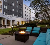 Courtyard By Marriott Ewing Princeton Exterior