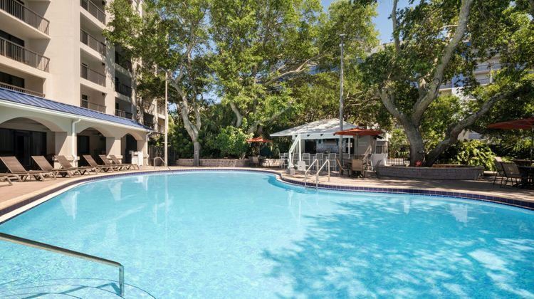 Courtyard Cocoa Beach Cape Canaveral Pool