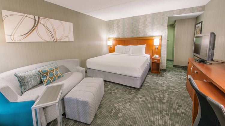 Courtyard by Marriott Nashua Room