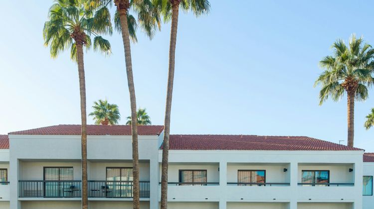 Courtyard by Marriott Phoenix North Exterior