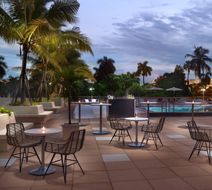 Courtyard Miami Coconut Grove Lobby