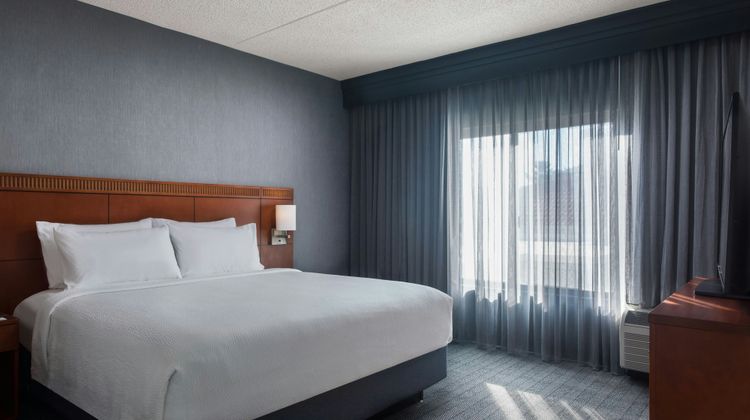 Courtyard by Marriott Phoenix North Room