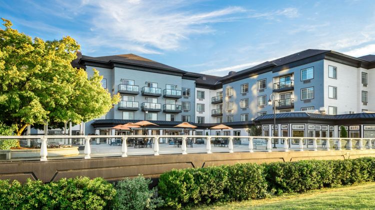 Courtyard by Marriott North Harbour Exterior