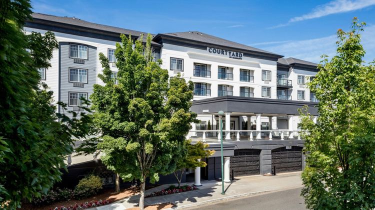 Courtyard by Marriott North Harbour Exterior