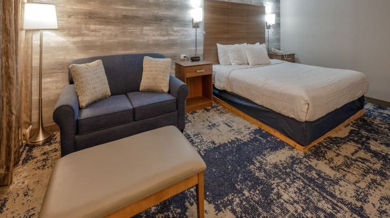 <b>MCM Elegante Hotel Room</b>. Images powered by <a href="https://www.leonardoworldwide.com/" title="Leonardo Worldwide" target="_blank">Leonardo</a>.