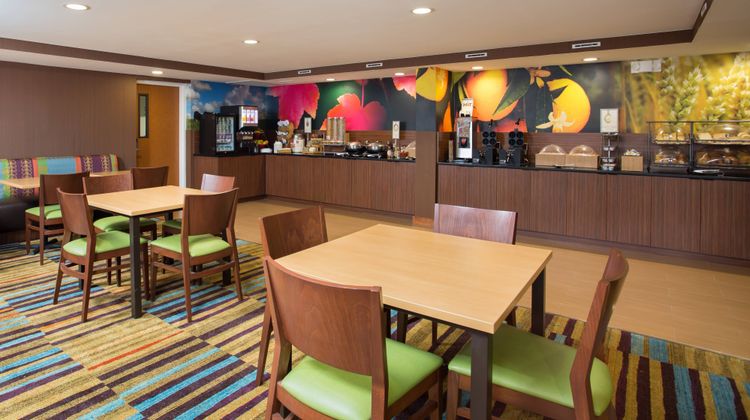 Fairfield Inn by Marriott Restaurant