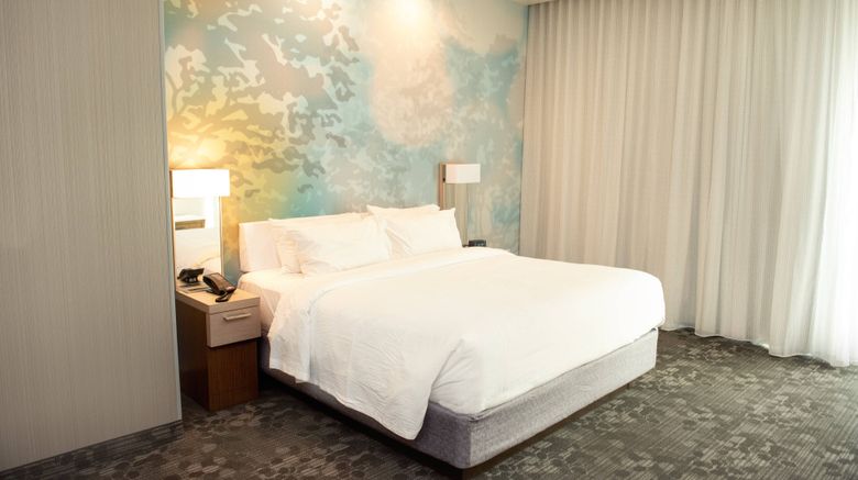 <b>Courtyard Mesa at Wrigleyville West Room</b>. Images powered by <a href="https://www.leonardoworldwide.com/" title="Leonardo Worldwide" target="_blank">Leonardo</a>.