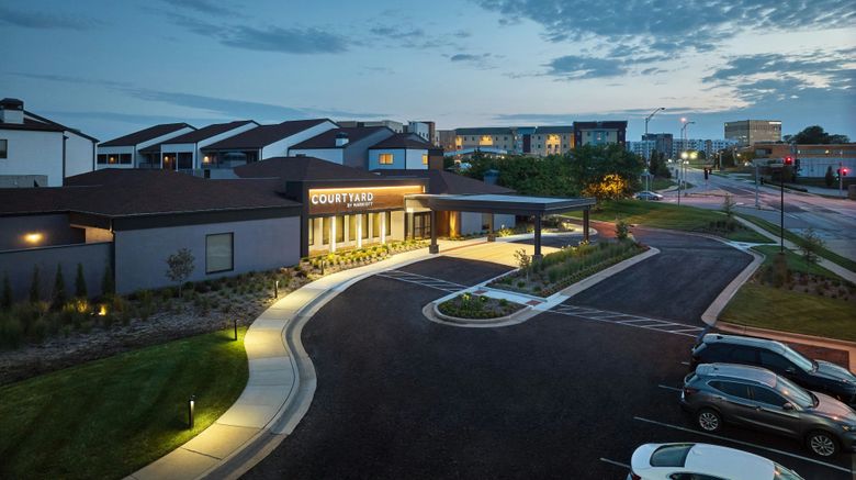 <b>Courtyard St. Louis Westport Plaza Exterior</b>. Images powered by <a href="https://www.leonardoworldwide.com/" title="Leonardo Worldwide" target="_blank">Leonardo</a>.