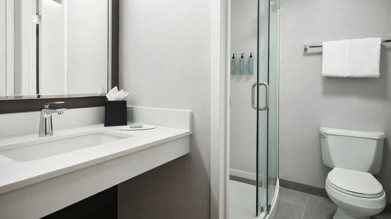 <b>Courtyard St. Louis Westport Plaza Room</b>. Images powered by <a href="https://www.leonardoworldwide.com/" title="Leonardo Worldwide" target="_blank">Leonardo</a>.