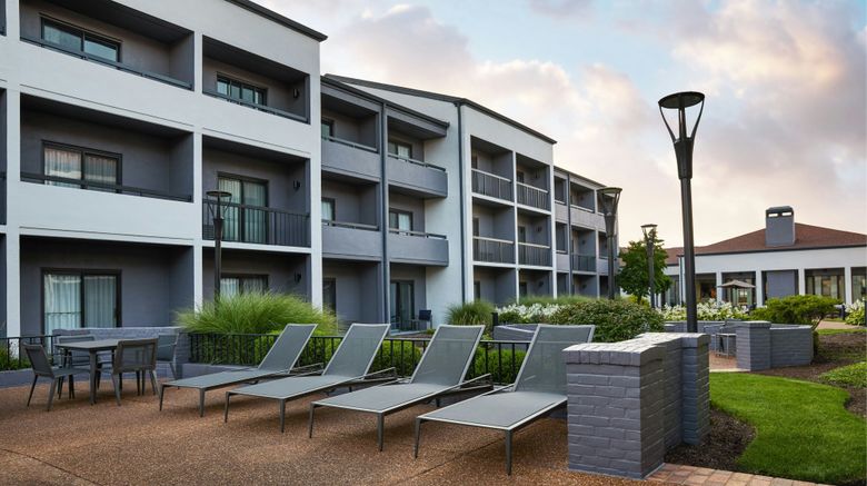 <b>Courtyard St. Louis Westport Plaza Pool</b>. Images powered by <a href="https://www.leonardoworldwide.com/" title="Leonardo Worldwide" target="_blank">Leonardo</a>.