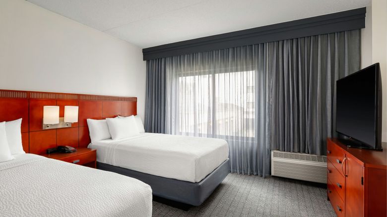 <b>Courtyard Minneapolis Airport Hotel Suite</b>. Images powered by <a href="https://www.leonardoworldwide.com/" title="Leonardo Worldwide" target="_blank">Leonardo</a>.