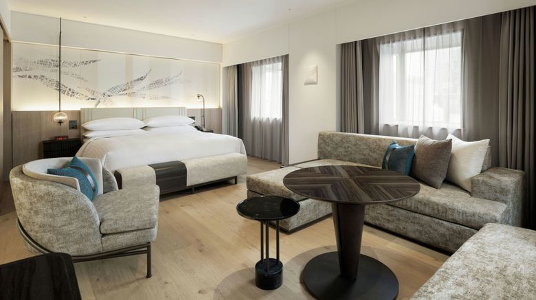 <b>Courtyard by Marriott Tokyo Ginza Hotel Room</b>. Images powered by <a href="https://www.leonardoworldwide.com/" title="Leonardo Worldwide" target="_blank">Leonardo</a>.