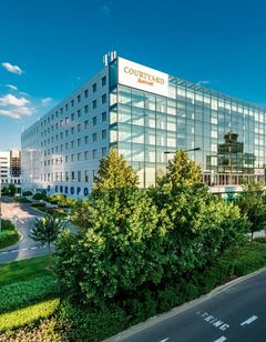 Courtyard by Marriott Prague Airport
