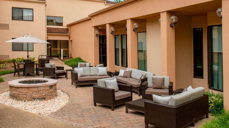 <b>Courtyard by Marriott Rockville Exterior</b>. Images powered by <a href="https://www.leonardoworldwide.com/" title="Leonardo Worldwide" target="_blank">Leonardo</a>.