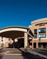 Courtyard Suffolk Chesapeake Hotel