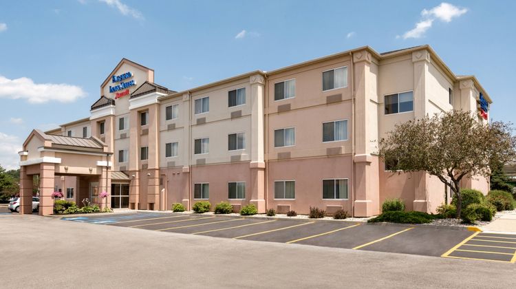 Fairfield Inn & Suites Toledo Maumee Exterior