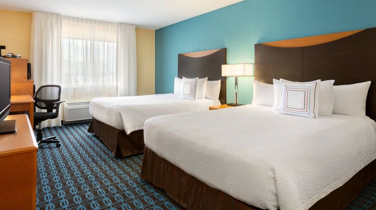 Fairfield Inn & Suites Toledo Maumee Room