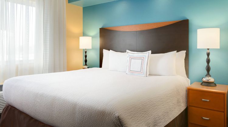 Fairfield Inn & Suites Toledo Maumee Suite