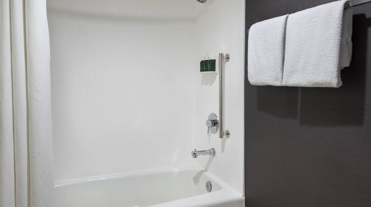 Courtyard by Marriott Poughkeepsie Room