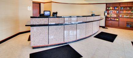 Courtyard by Marriott Rochester/St Mary Lobby
