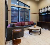 Courtyard by Marriott Rochester/St Mary Lobby