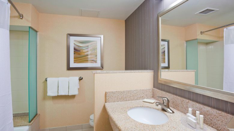 <b>Courtyard by Marriott Rochester/St Mary Room</b>. Images powered by <a href="https://www.leonardoworldwide.com/" title="Leonardo Worldwide" target="_blank">Leonardo</a>.