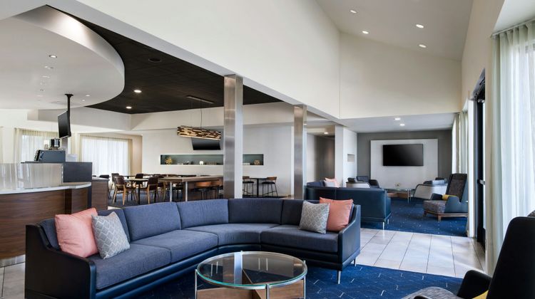 Courtyard by Marriott Phoenix Airport Lobby