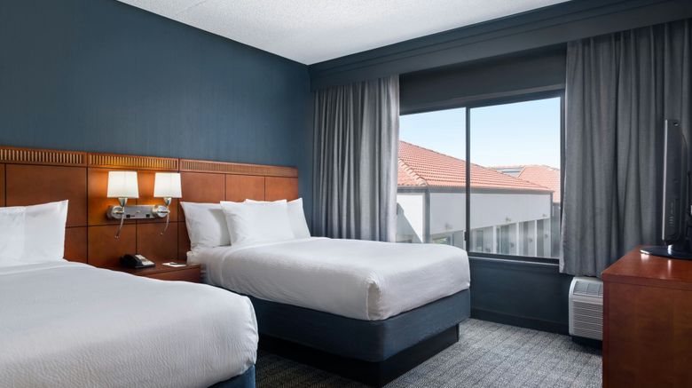 <b>Courtyard by Marriott Phoenix Airport Suite</b>. Images powered by <a href="https://www.leonardoworldwide.com/" title="Leonardo Worldwide" target="_blank">Leonardo</a>.