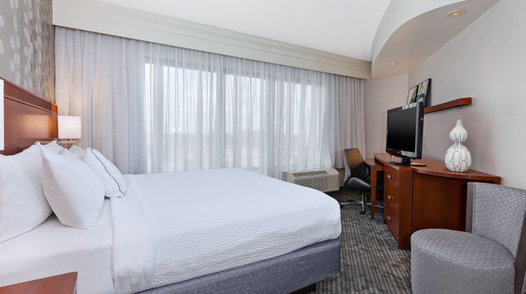 Courtyard Oklahoma City Downtown Suite