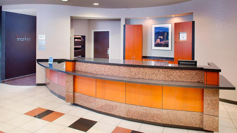 <b>Courtyard by Marriott Roanoke Airport Lobby</b>. Images powered by <a href="https://www.leonardoworldwide.com/" title="Leonardo Worldwide" target="_blank">Leonardo</a>.