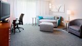 Courtyard by Marriott Roanoke Airport Suite