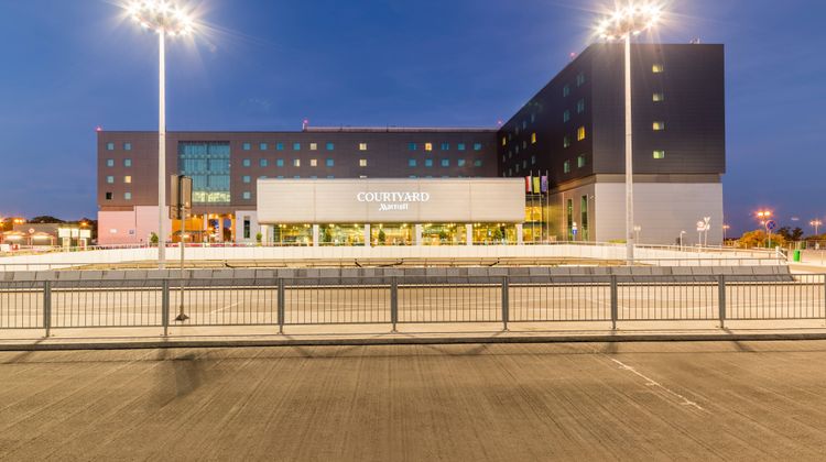 Courtyard by Marriott Warsaw Intl Arpt Exterior
