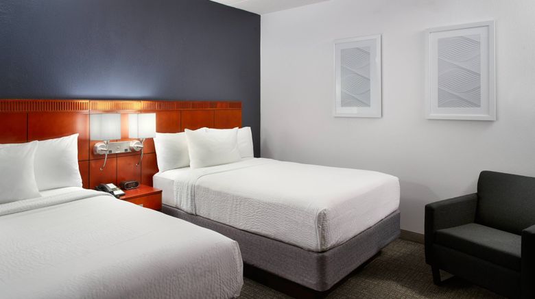 <b>Courtyard by Marriott Raleigh Midtown Room</b>. Images powered by <a href="https://www.leonardoworldwide.com/" title="Leonardo Worldwide" target="_blank">Leonardo</a>.