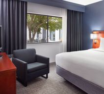 Courtyard by Marriott Raleigh Midtown Room