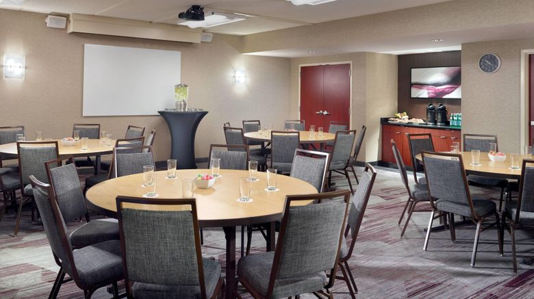 <b>Courtyard by Marriott Raleigh Midtown Meeting</b>. Images powered by <a href="https://www.leonardoworldwide.com/" title="Leonardo Worldwide" target="_blank">Leonardo</a>.