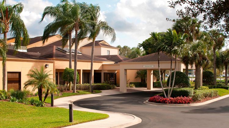 Courtyard Fort Myers Cape Coral Exterior
